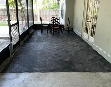591 Sw Darien Ave Avenue Sw - Photo Thumbnail 1