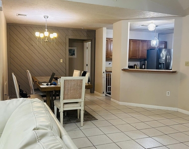 591 Sw Darien Ave Avenue Sw - Photo Thumbnail 5
