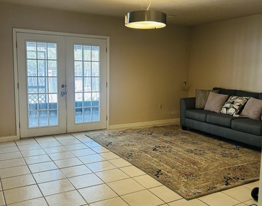 591 Sw Darien Ave Avenue Sw - Photo Thumbnail 7