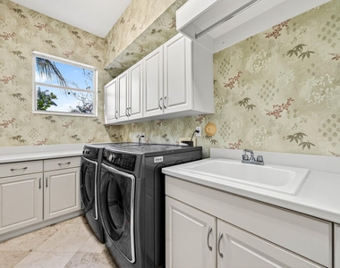 123 Sunesta Cove Drive - Photo Thumbnail 43