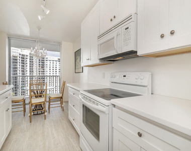 1801 S Flagler Drive - Photo Thumbnail 7