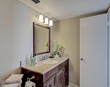 1820 New Palm Way - Photo Thumbnail 21