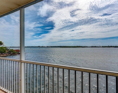 1820 New Palm Way - Photo Thumbnail 10