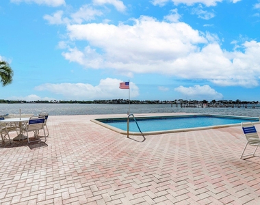 1820 New Palm Way - Photo Thumbnail 25
