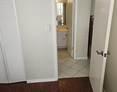 2701 N Ocean Boulevard - Photo Thumbnail 37