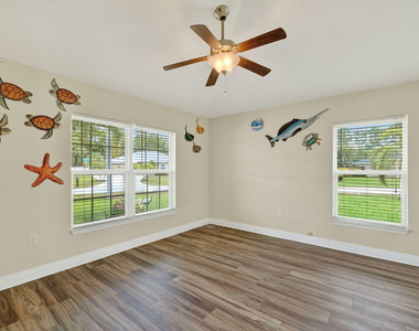 5547 Nw Cordrey Street - Photo Thumbnail 6