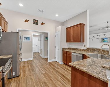 5547 Nw Cordrey Street - Photo Thumbnail 12