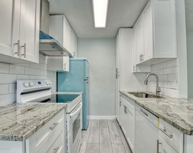 612 2nd Avenue S - Photo Thumbnail 10