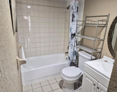 4166 Inverrary Drive - Photo Thumbnail 22