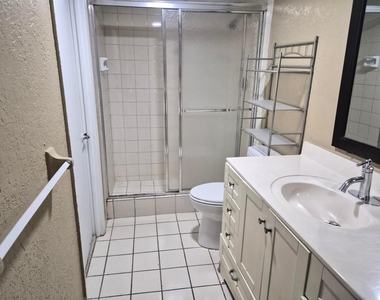 4166 Inverrary Drive - Photo Thumbnail 27