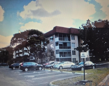 4166 Inverrary Drive - Photo Thumbnail 6