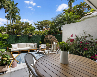 7655 Estuary Court - Photo Thumbnail 13