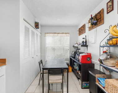 14527 Bonaire Boulevard - Photo Thumbnail 10
