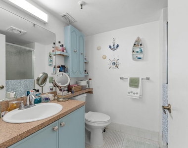 14527 Bonaire Boulevard - Photo Thumbnail 8