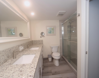 3091 N Course Drive - Photo Thumbnail 10