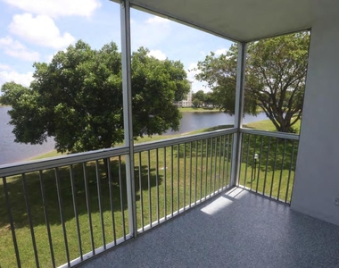3091 N Course Drive - Photo Thumbnail 22