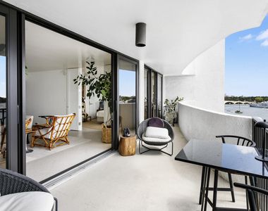 1200 S Flagler Drive - Photo Thumbnail 8