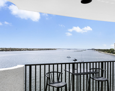 1200 S Flagler Drive - Photo Thumbnail 7