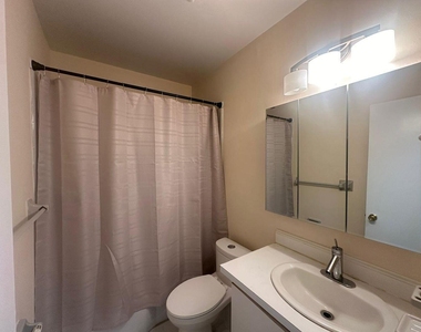 2170 Ne 51st Court - Photo Thumbnail 8