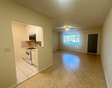 2170 Ne 51st Court - Photo Thumbnail 3