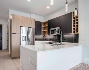 111 E Carson Boulevard - Photo Thumbnail 22