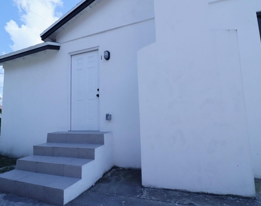 3040 Nw 13th Avenue - Photo Thumbnail 12
