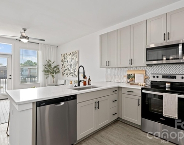 2314 Berryhill Road - Photo Thumbnail 19