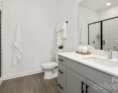 2314 Berryhill Road - Photo Thumbnail 26