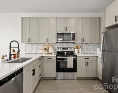 2314 Berryhill Road - Photo Thumbnail 20