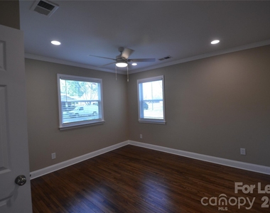 432 Keswick Avenue - Photo Thumbnail 16