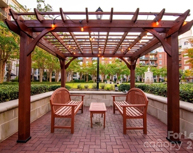 300 W 5th Street - Photo Thumbnail 27
