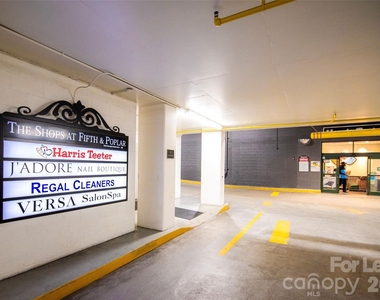 300 W 5th Street - Photo Thumbnail 31