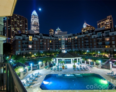 300 W 5th Street - Photo Thumbnail 29