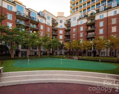 300 W 5th Street - Photo Thumbnail 26