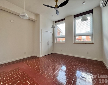510 S College Street - Photo Thumbnail 17