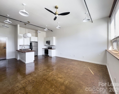 510 S College Street - Photo Thumbnail 10