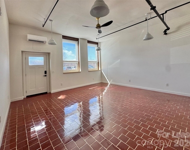 510 S College Street - Photo Thumbnail 12