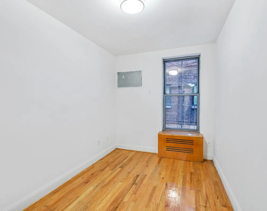 31st Street and Park Ave - Photo Thumbnail 4
