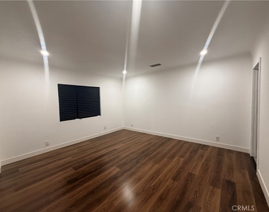 3688 Taft - Photo Thumbnail 7