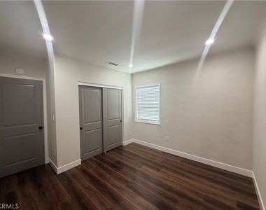 3688 Taft - Photo Thumbnail 10