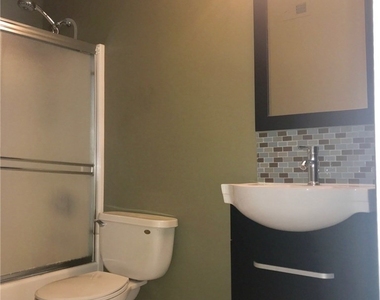 17807 Devonshire Street - Photo Thumbnail 23