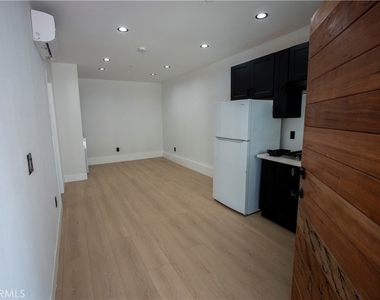 23419 Maestro Place - Photo Thumbnail 2
