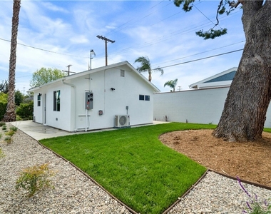 18924 Sylvan Street - Photo Thumbnail 3