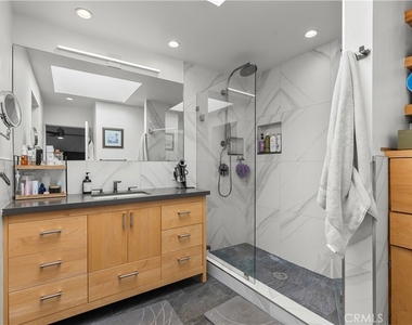 3880 Fredonia Drive - Photo Thumbnail 10