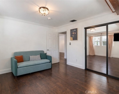 3791 Multiview Drive - Photo Thumbnail 19