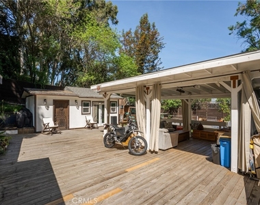 3791 Multiview Drive - Photo Thumbnail 3