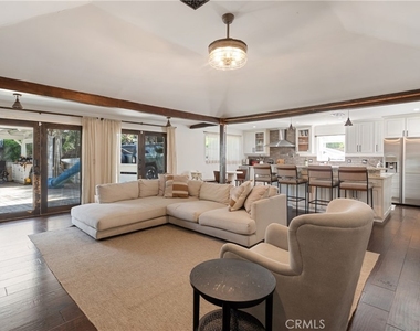 3791 Multiview Drive - Photo Thumbnail 4