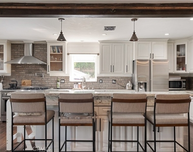 3791 Multiview Drive - Photo Thumbnail 8