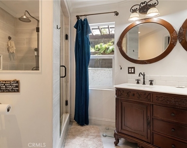 3791 Multiview Drive - Photo Thumbnail 17