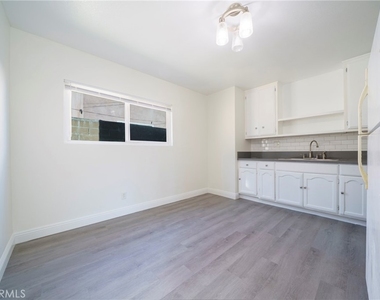 1612 W 226th Street - Photo Thumbnail 4